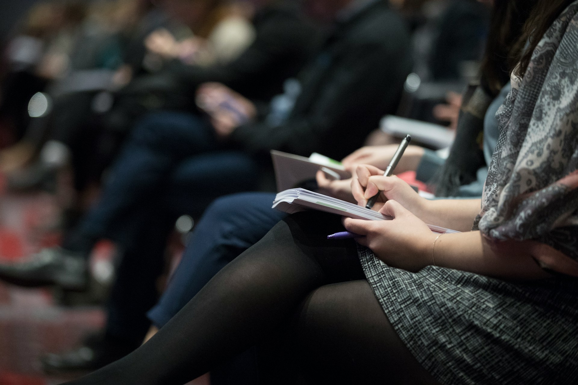 How to Sell Training to External Learners with Your LMS