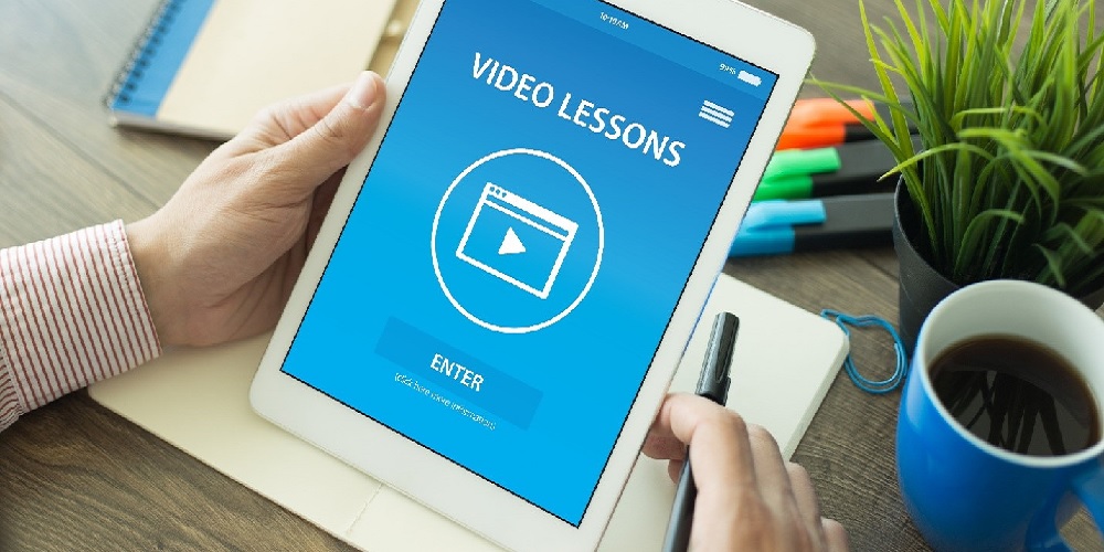 Best Practices for Using Video in Online Training Courses